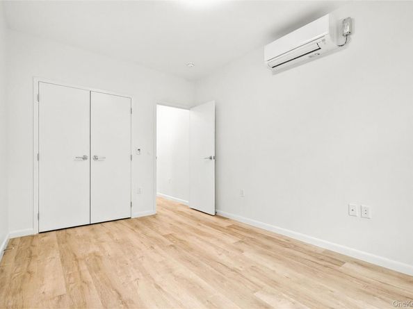 1715A Lacombe Avenue 3B, Bronx NY 10473