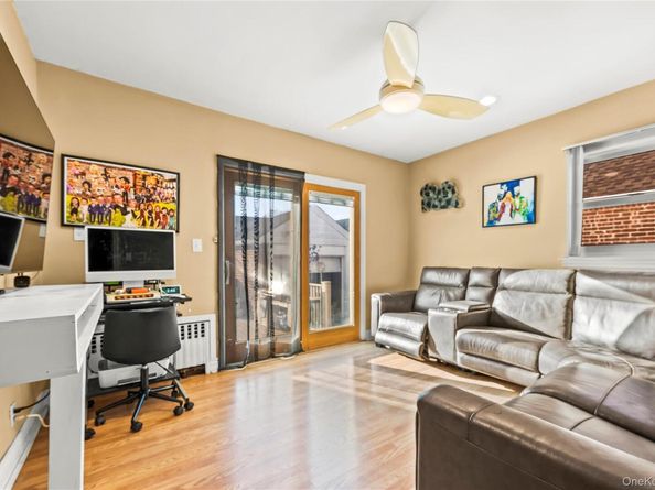 7516 180th Street, Fresh Meadows NY 11366