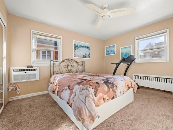 7516 180th Street, Fresh Meadows NY 11366