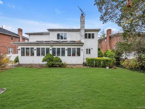 25271 Brattle Avenue, Little Neck NY 11362