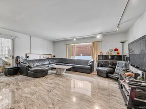 25271 Brattle Avenue, Little Neck NY 11362