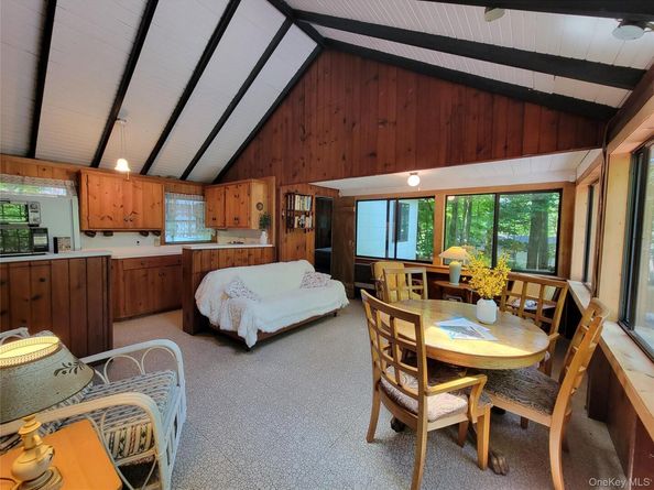 3300 Baker Street 16, Mohegan Lake NY 10547