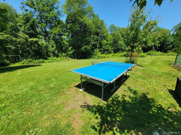 3300 Baker Street 16, Mohegan Lake NY 10547