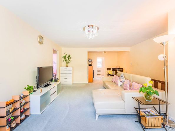 69-28 kissena Boulevard 130B, Kew Garden Hills NY 11367