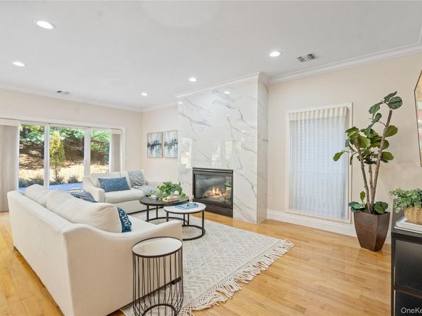 176 Sagamore Drive, Plainview NY 11803