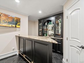 176 Sagamore Drive, Plainview NY 11803