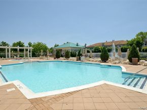 176 Sagamore Drive, Plainview NY 11803