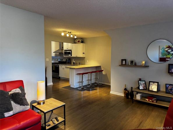 235 S Buckhout Street 235, Irvington NY 10533