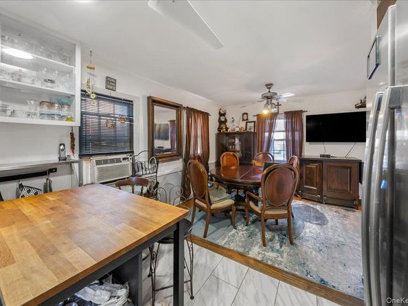 51 Meadowbrook Road, Hempstead NY 11550