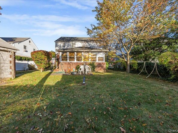 51 Meadowbrook Road, Hempstead NY 11550