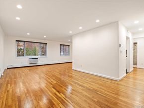 25 Chapel Place 2D, Great Neck NY 11021