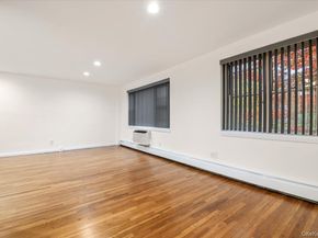 25 Chapel Place 2D, Great Neck NY 11021