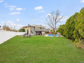 14 Hilton Court, Hicksville NY 11801