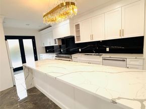 65 Mellow Ln, Jericho NY 11753