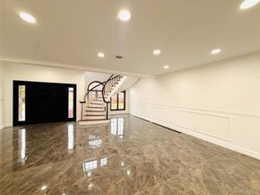 65 Mellow Ln, Jericho NY 11753