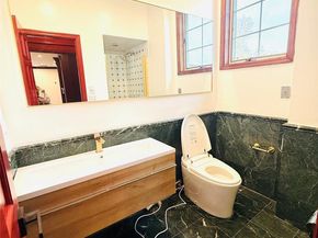 65 Mellow Ln, Jericho NY 11753