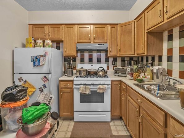 221 Macdougal Street, Brooklyn NY 11233