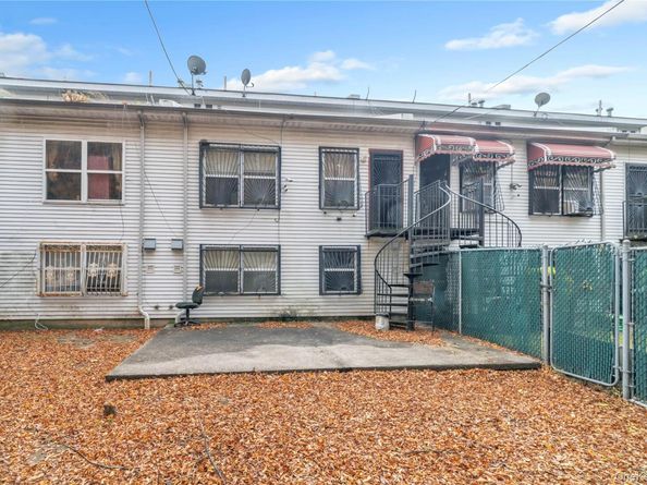 221 Macdougal Street, Brooklyn NY 11233