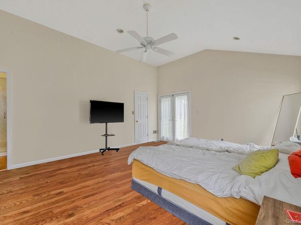 5 Willets Drive, Syosset NY 11791