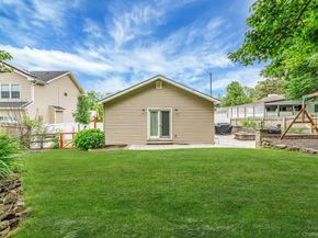 5 Willets Drive, Syosset NY 11791