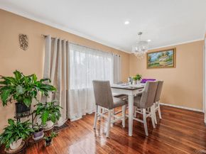 5 Willets Drive, Syosset NY 11791