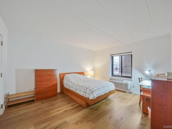 213-02 42nd Avenue 2A, Bayside NY 11361