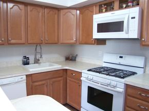 51 Rocky Point Yaphank Rd 5, Rocky Point NY 11778