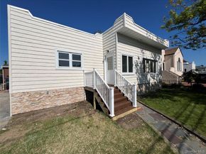 3295 parkway drive, Baldwin Harbor NY 11510