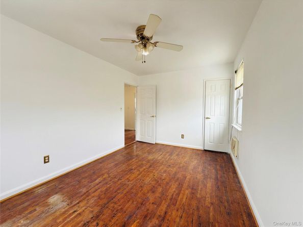 2943 Waterbury Avenue, Bronx NY 10461