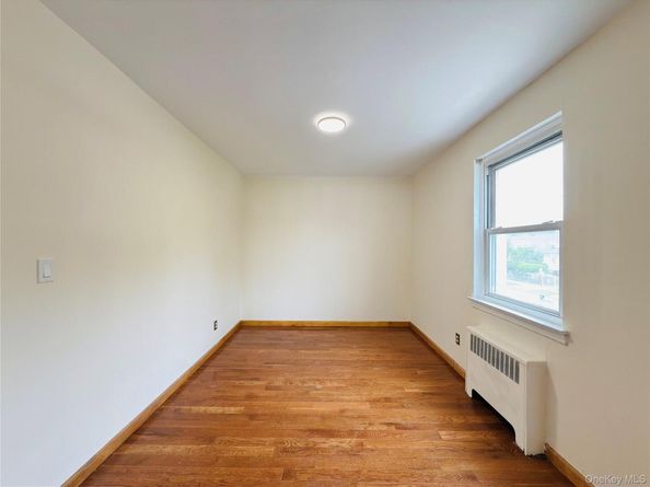 2943 Waterbury Avenue, Bronx NY 10461