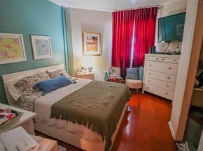 5214 92nd St, Elmhurst NY 11373
