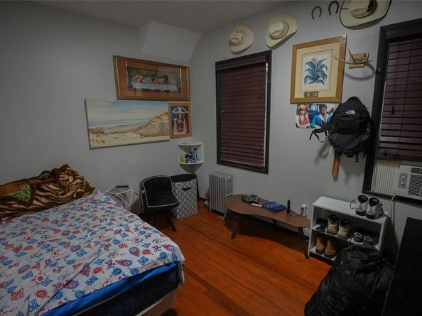 5214 92nd St, Elmhurst NY 11373