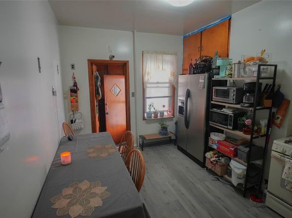 5214 92nd St, Elmhurst NY 11373