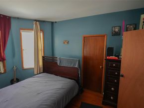 5214 92nd St, Elmhurst NY 11373