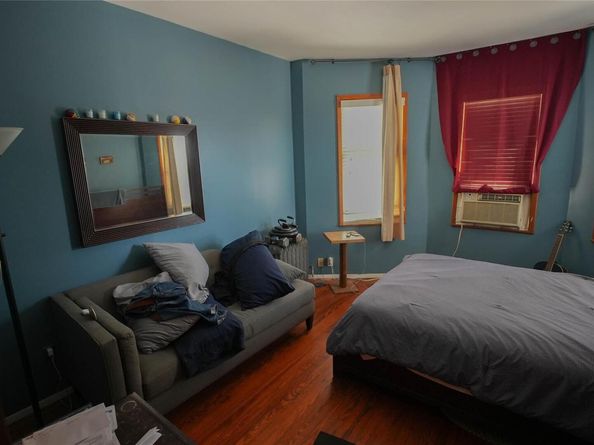 5214 92nd St, Elmhurst NY 11373