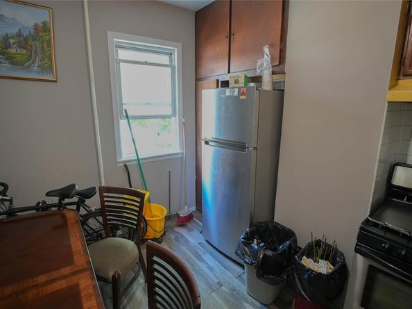 5214 92nd St, Elmhurst NY 11373