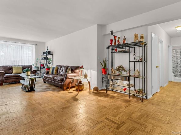 640 W 231 Street 2B, Bronx NY 10463