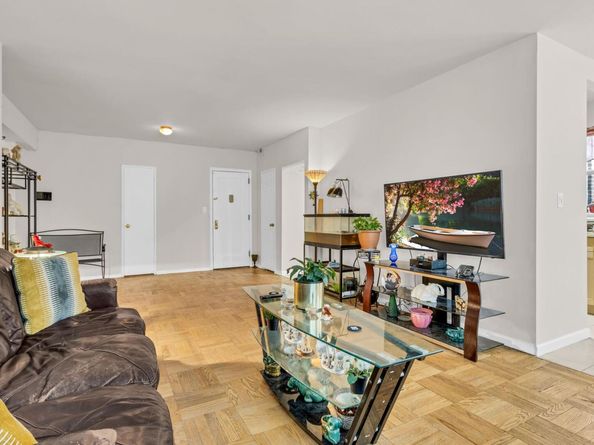 640 W 231 Street 2B, Bronx NY 10463