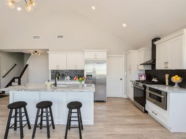 282 S Ketcham Avenue, Amityville NY 11701