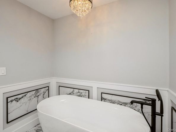 282 S Ketcham Avenue, Amityville NY 11701