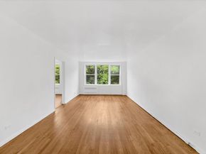 4320 E Van Cortlandt Park E 5E, Bronx NY 10470