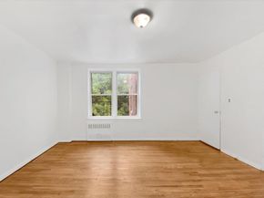 4320 E Van Cortlandt Park E 5E, Bronx NY 10470