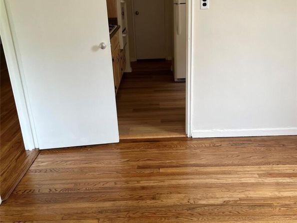 4320 E Van Cortlandt Park E 5E, Bronx NY 10470