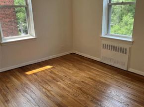 4320 E Van Cortlandt Park E 5E, Bronx NY 10470