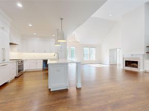 636 Hands Creek Road, East Hampton NY 11937