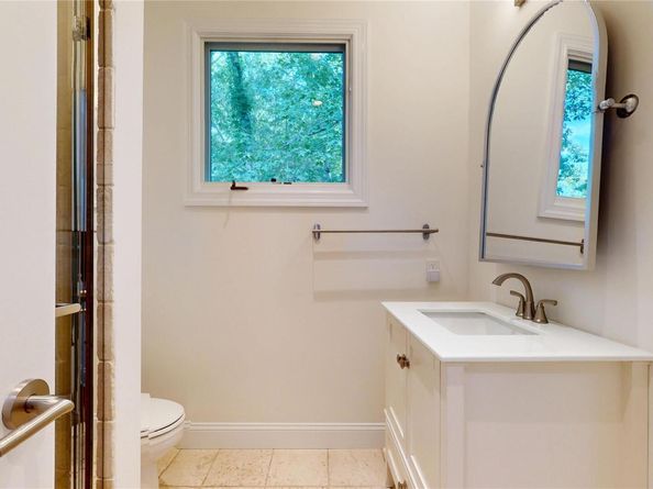 636 Hands Creek Road, East Hampton NY 11937