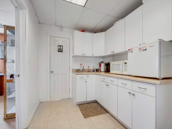 20-01 37th Street, Astoria NY 11105