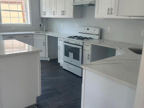903 903 Hicksville, Far Rockaway NY 11691