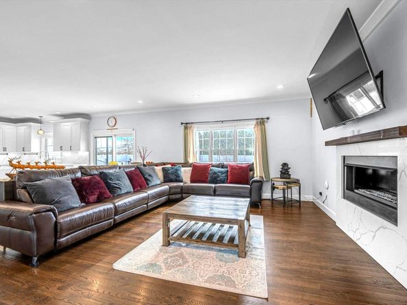 60 Moss Lane, Jericho NY 11753