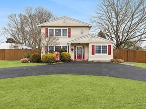 37 Newport Beach Boulevard, East Moriches NY 11940